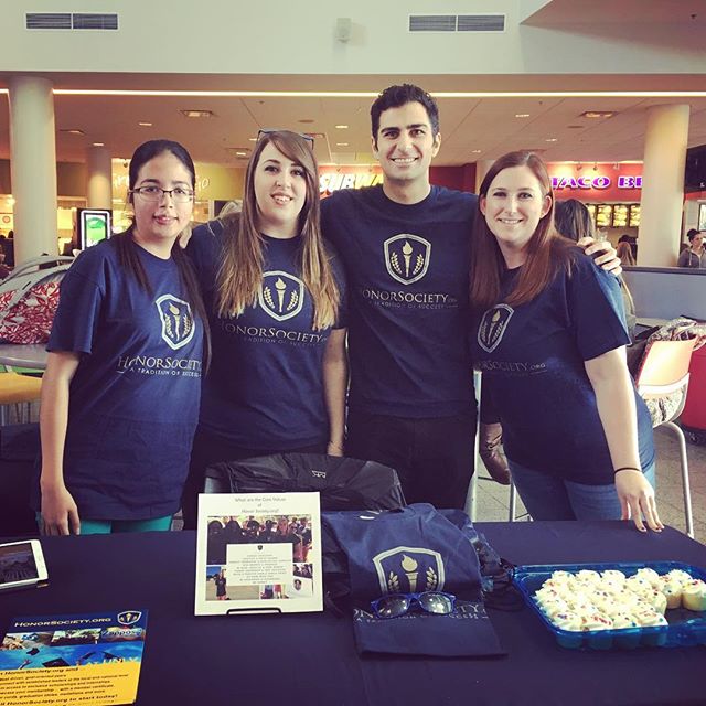 So proud to be a member and a part of the HonorSociety.org family. Great connecting with members today at the UNLV student fair! #unlv #rebels #honorsocietyorg