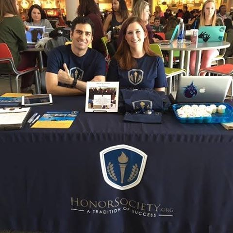 Looking to recruit for your own local chapter? Perhaps you would like to found a chapter? Make sure you have your HonorSociety.org shirts ready for your school's Involvement Fair!